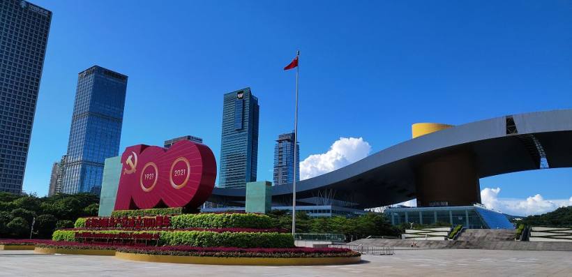 月是中秋月，人是心上人