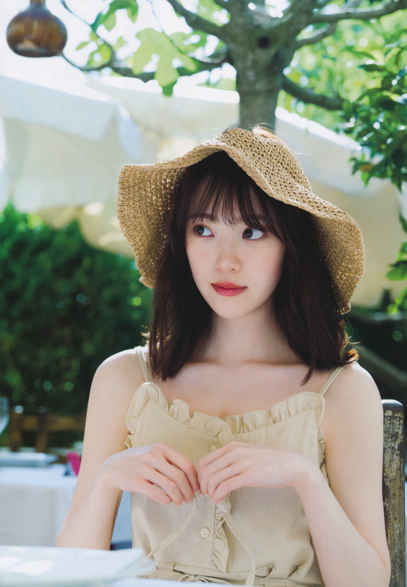 手机拍照怎么拍，九个姿势学起来，手机也能轻松拍美照