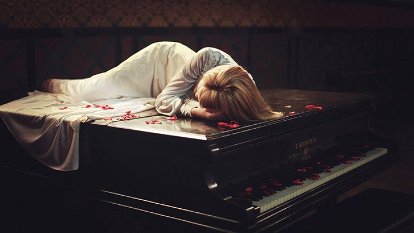 我不愿看见它,一点点凋落 我不愿看见它,一点点凋落