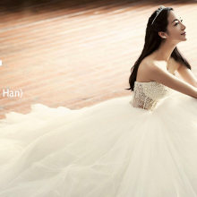 《飘雪》 – 韩雪 (Cecilia Han)